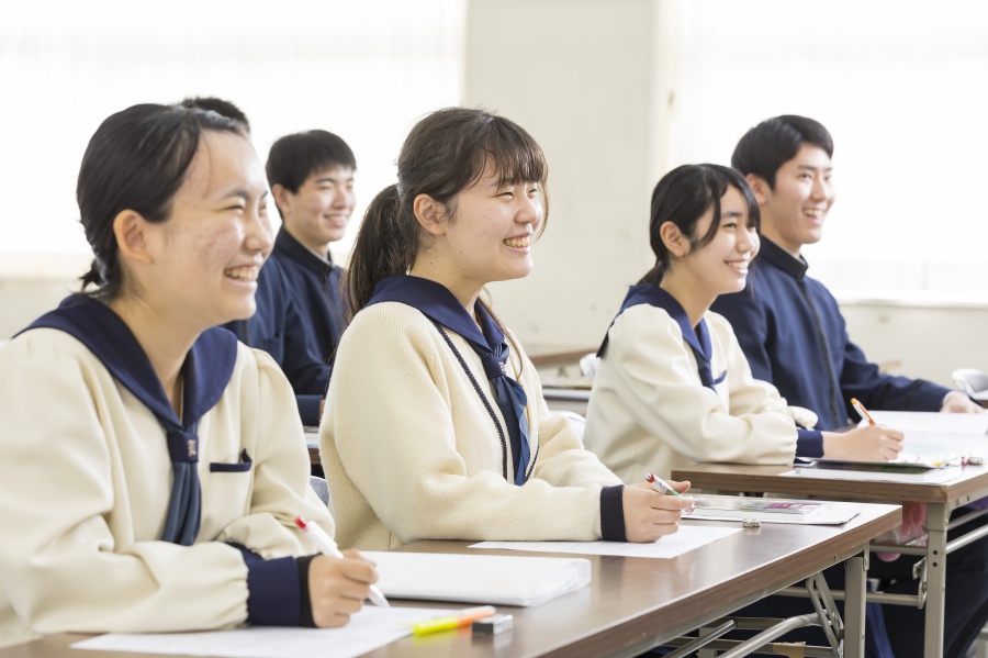 学校法人 池田学園 21世紀の国際的なリーダー育成